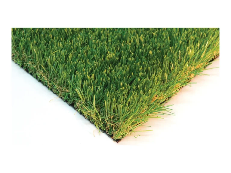 Saratoga 60 artificial grass, close up