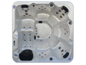 Dominion Spas L740 View hot tub